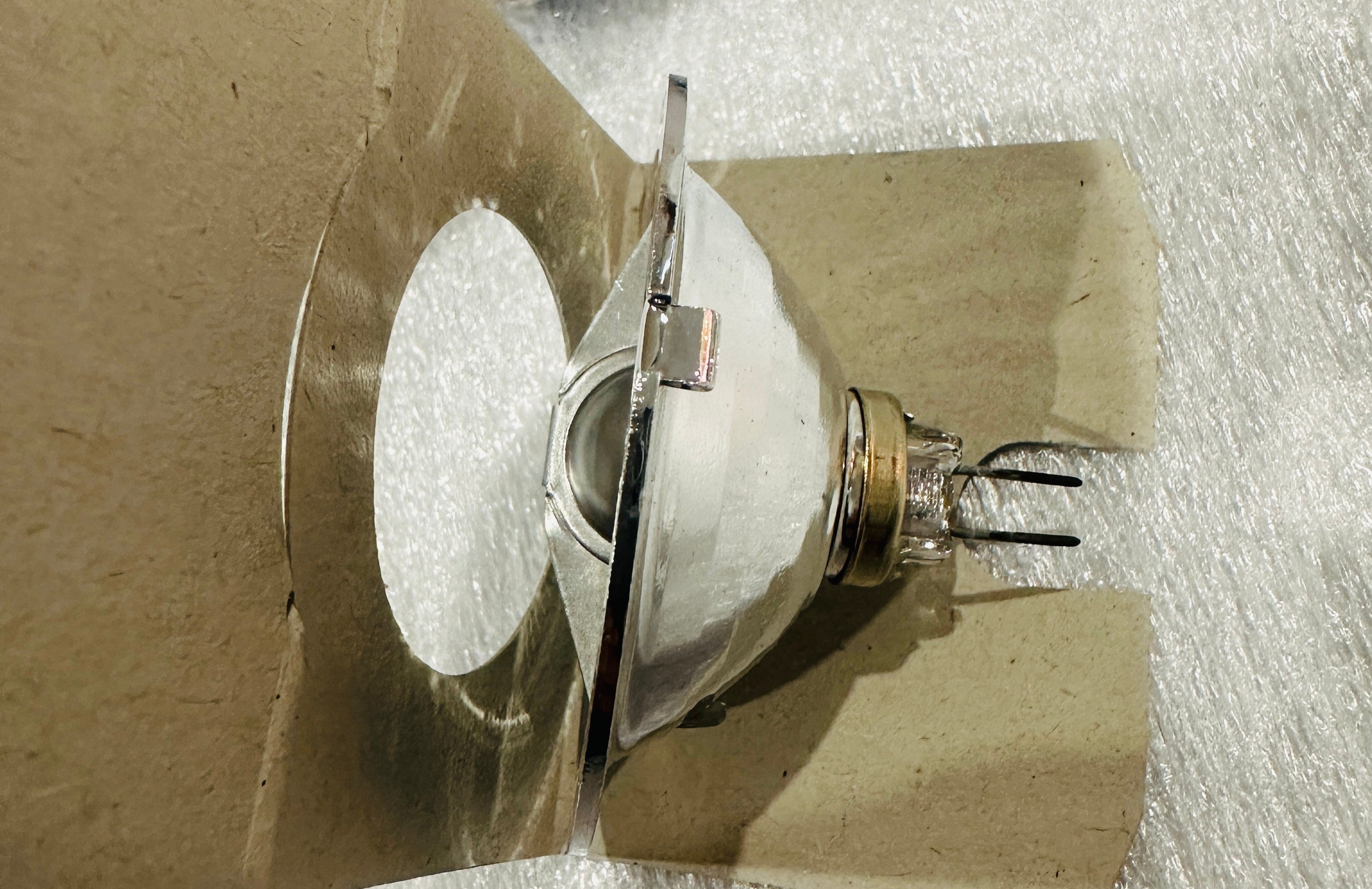 LAMP: GY4 24V 20W ALUMINIUM REFLECTOR 8° ANTI GLARE SHIELD HALOGEN